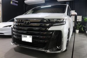TOYOTAヴェルファイア フロント