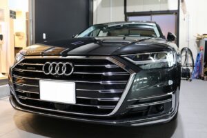 アウディA8 フロント