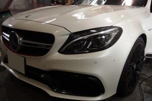 ベンツC63にコーティング施工