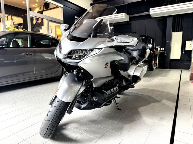 【ホンダ ゴールドウィング】バイクコーティング(東京都大田区)