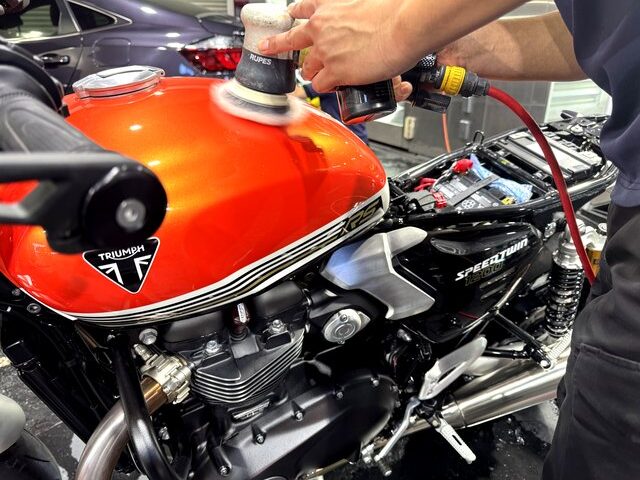 研摩 トライアンフ スピードツイン1200 - トータルカービューティIIC 研摩 トライアンフ スピードツイン1200