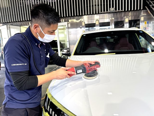 磨き工程 アウディSQ7パール