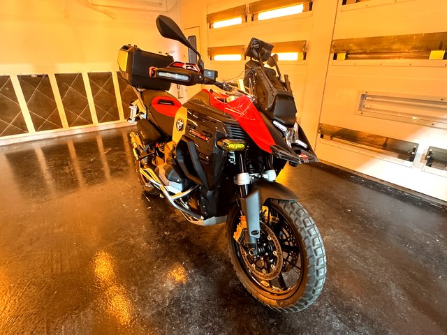 コーティング焼き付け乾燥 BMW R1300 GS - トータルカービューティIIC コーティング焼き付け乾燥 BMW R1300 GS