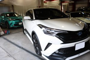 トヨタC-HR 2台 入庫 - トータルカービューティIIC トヨタC-HR 2台 入庫