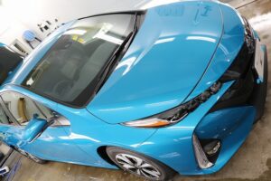 プリウスPHVに【断熱フィルムシルフィード】を施工致しました。千葉県市川市よりご来店いただきました。