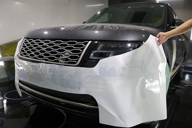 - トータルカービューティIIC レンジローバーオートバイオグラフィティーP525にプロテクションフィルム施工を致しました。 東京都 千葉県 ZEL