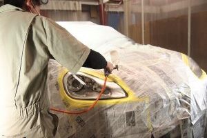 ポルシェ・カイエン　ヘッドライト　吹き付け