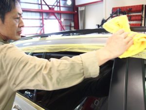 メルセデスメンツC200 拭きあげ - トータルカービューティIIC メルセデスメンツC200 拭きあげ
