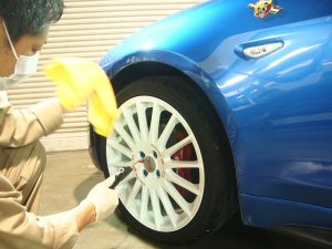 アバルト124スパイダー ホイール洗浄 - トータルカービューティIIC アバルト124スパイダー ホイール洗浄