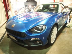 アバルト124スパイダーのアルミホイールにバリアタフコートを施工 - トータルカービューティIIC アバルト124スパイダーのアルミホイールにバリアタフコートを施工