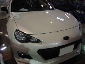 BRZにバリアタフコートを施工 - トータルカービューティIIC BRZにバリアタフコートを施工
