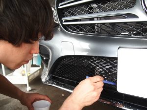 メルセデスベンツGLA　細部洗浄