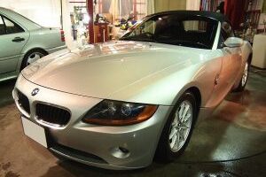 BMWZ4にCeramicPro9Hとホイール鉄粉除去を施工