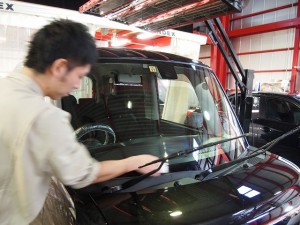 ダイハツタント 油膜取り - トータルカービューティIIC ダイハツタント 油膜取り