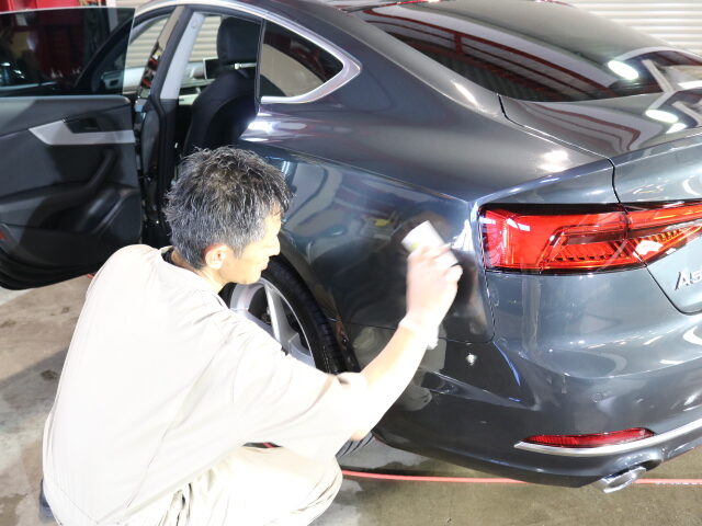 千葉県からお越しの新車アウディA5に親水性のカーコーティング『セラミックシールド 01 - トータルカービューティIIC アウディA5 コーティング