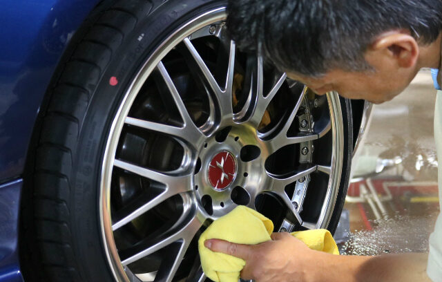 東京都よりご来店のBMWZ4にホイールコーティング 01 - トータルカービューティIIC BMWZ4 ホイールコーティング