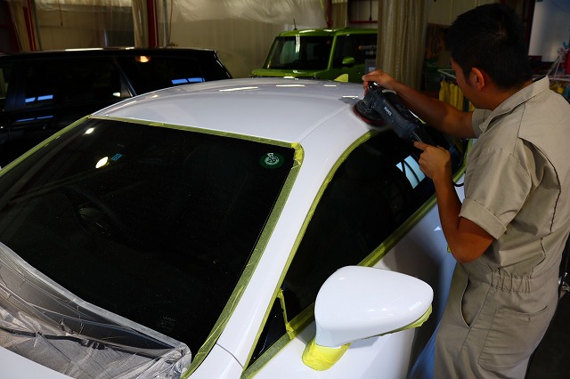 千葉県よりご来店のレクサスRCへセラミックプロ9Hガラスコーティング 02 - トータルカービューティIIC レクサスRC 研磨