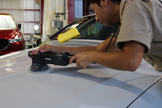 埼玉県からお越しのアウディS5に疎水性のカーコーティングセラミックプロ9Hを5層 02 - トータルカービューティIIC アウディS5 研磨
