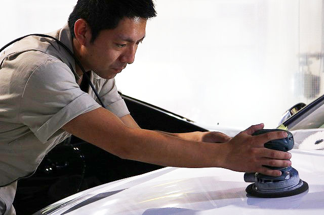 埼玉県からご来店のアウディS5へガラスコーティングを5層重ねて施工させていただき 02 - トータルカービューティIIC アウディS5 研磨