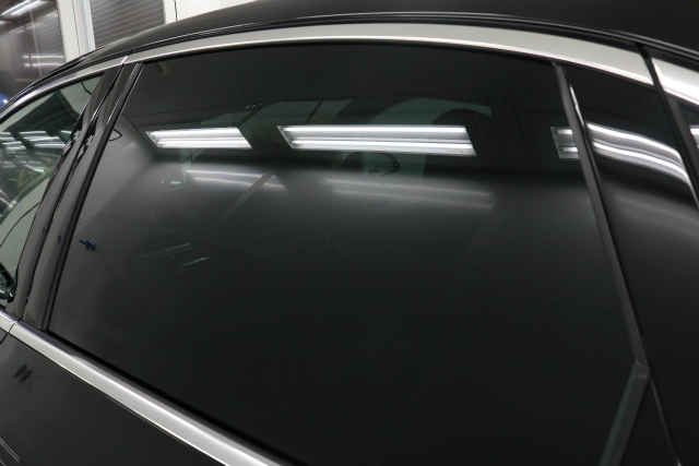 新車で入庫した新型アウディA4Avantにボディコーティング,ウィンドウコート, 03 - トータルカービューティIIC アウディA4 カーフィルム