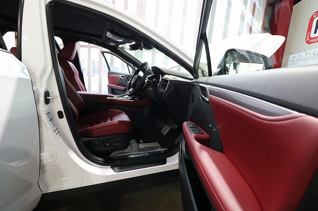 千葉県からお越しの新車レクサスRXに驚異の被膜硬度カーコーティング『セラミックプ 06 - トータルカービューティIIC レクサスRX 内装