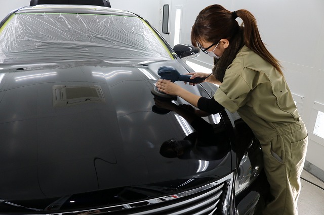 神奈川県からお越しのレクサスLS600hLに補修後の部分コーティング施工させてい 01 - トータルカービューティIIC レクサスLS600hL ボンネット 研磨