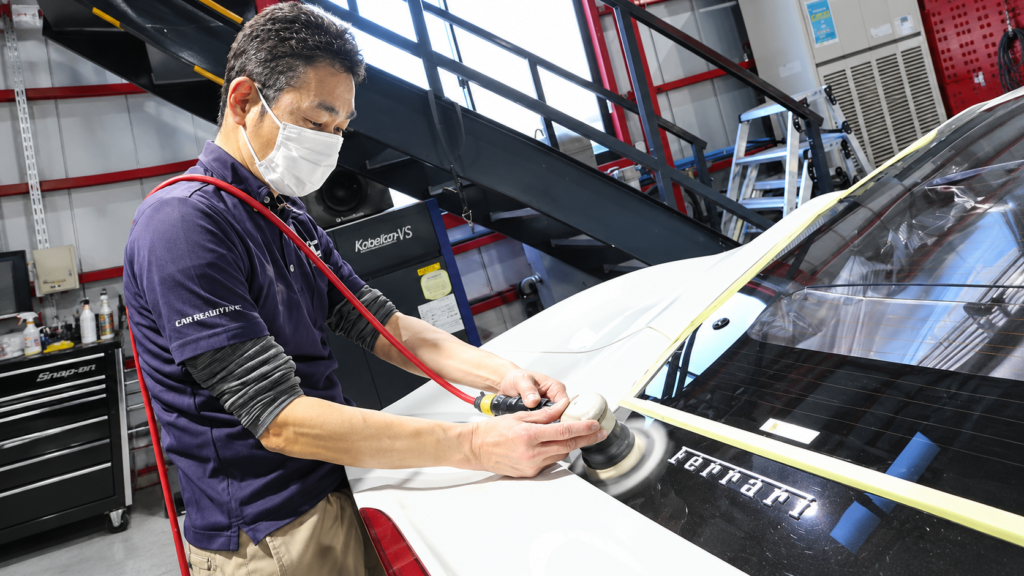 下地処理・磨きから施工まで専門スタッフが対応