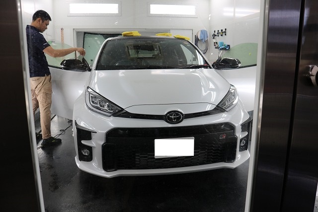 トヨタGRヤリスにコボテクトサンブロックフィルムを施工いたしました!