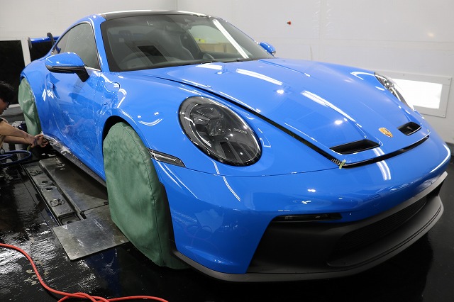 千葉県からご来店のアウディQ7へセラミックプロ9H施工 05 - トータルカービューティIIC ポルシェGT3 プロテクションフィルム ZEL 千葉県 東京都