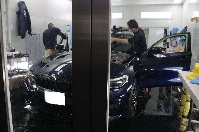 BMW330eにコボテクトサンブロックフィルム施工いたしました!