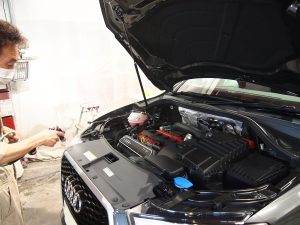 アウディQ3 エンジンルームコーティング - トータルカービューティIIC アウディQ3 エンジンルームコーティング