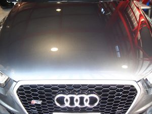 アウディQ3 コーティング施工後 ボンネット - トータルカービューティIIC アウディQ3 コーティング施工後 ボンネット