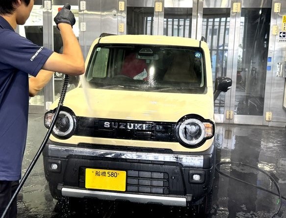 スズキハスラーを洗車