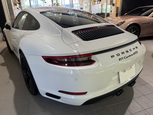 ポルシェ911 Carrera GTSのリア写真
