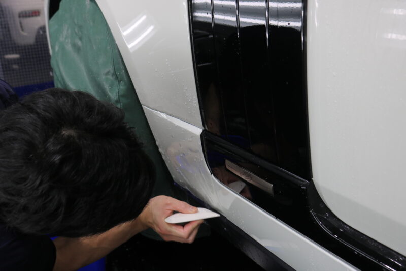 IMG_2052-1-800x533-1 - トータルカービューティIIC レンジローバーにフロントセットプロテクション施工致しました(^^) 高耐久 高品質 業界トップブランド 千葉県 東京都 XPEL ULTIMATE PLUS 自己修復機能 メリット