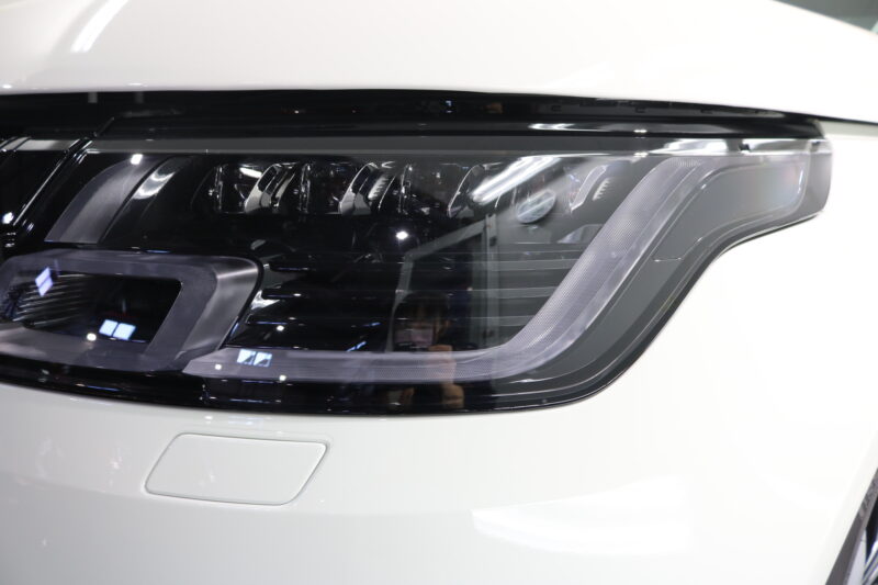 IMG_2199-800x533-1 - トータルカービューティIIC レンジローバーにフロントセットプロテクション施工致しました(^^) 高耐久 高品質 業界トップブランド 千葉県 東京都 XPEL ULTIMATE PLUS 自己修復機能 メリット