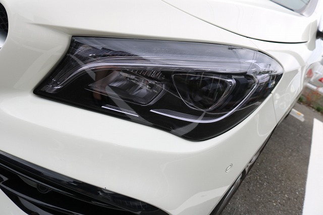 IMG_2665 - トータルカービューティIIC メルセデスベンツにヘッドライトスモークフィルムを施工後 ヘッドライト画像