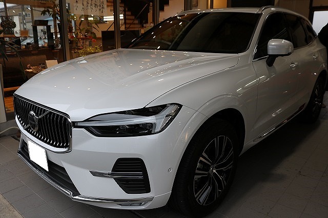 ボルボXC60にコボテクトサンブロックフィルム施工いたしました!