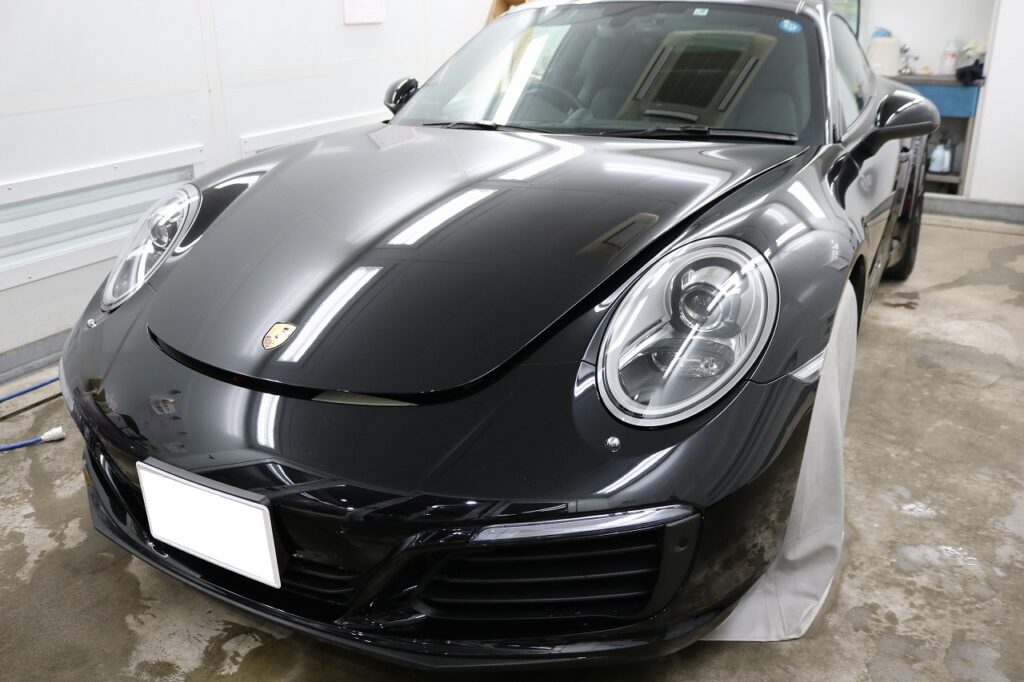 千葉県千葉市からお越しのポルシェ911に飛び石防止のプロテクションフィルムを施工しました。