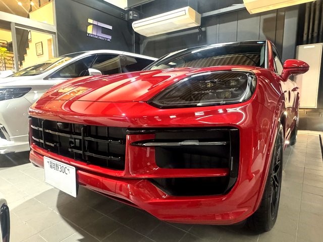 ポルシェカイエンGTS　施工後　フロント