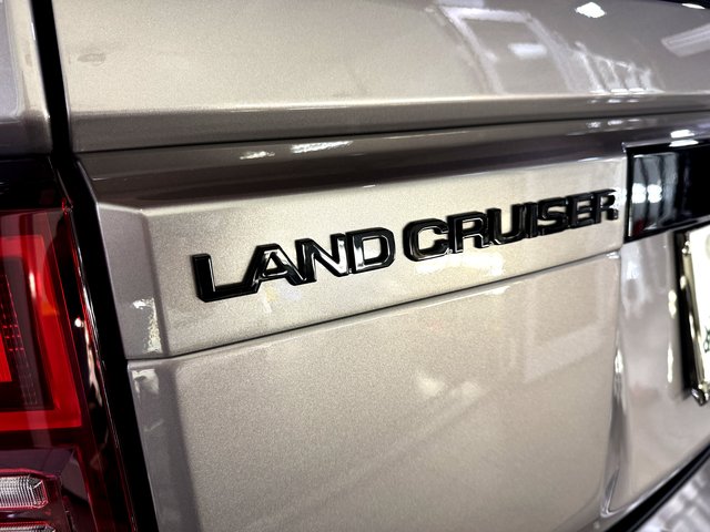 トヨタ ランクル250 エンブレム
