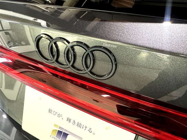 アウディA5アバント エンブレム