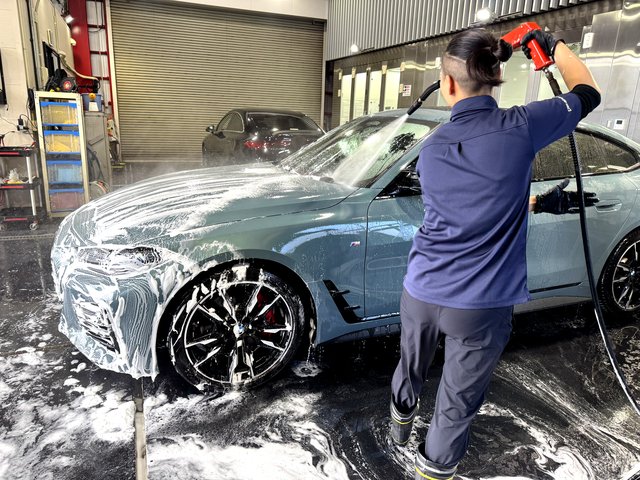 BMW 440i 洗車