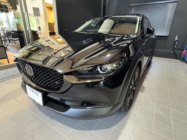 マツダCX30　施工後　フロント