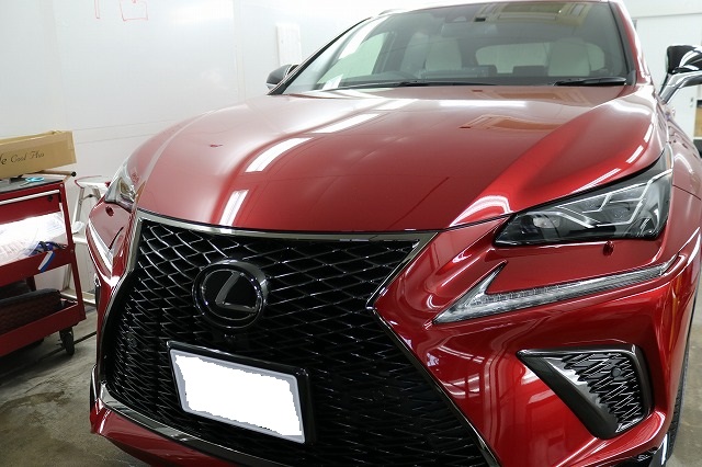 レクサスNXが千葉県千葉市よりご入庫され、2種類の断熱フィルムを施工させて頂きました!