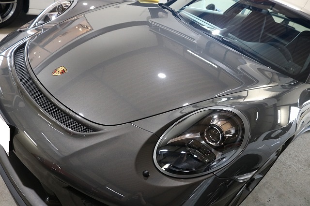 ポルシェGT3にプロテクションフィルム施工!車高が低い車を飛び石から守ります♪
