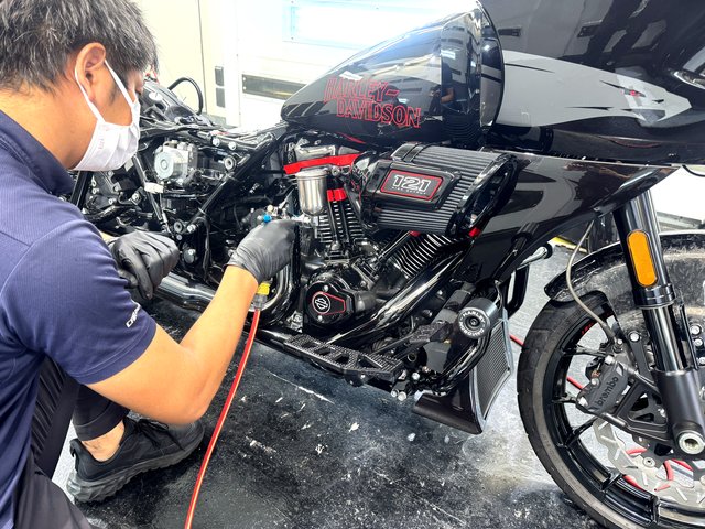 ハーレーダビッドソンを吹付コーティング - トータルカービューティIIC ハーレーダビッドソンを吹付コーティング