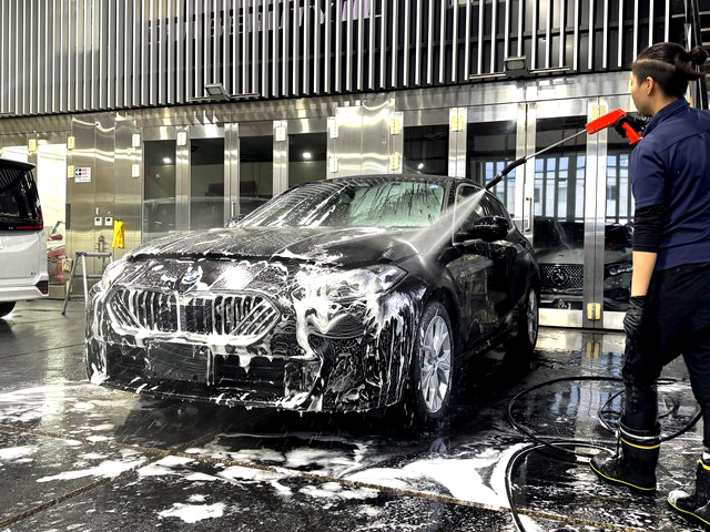 BMW120d 洗車
