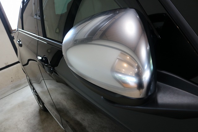 ホンダ・フィットにヒールプラス施工後　サイドミラー画像