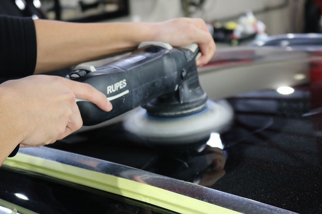 - トータルカービューティIIC アウディA4 親水ガラスコーティング